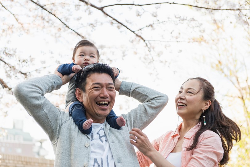 affluent asian family lifestyle natural lights